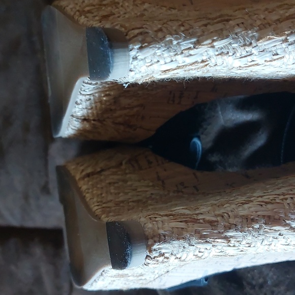 Platform Open Toe Heels - Picture 6 of 9